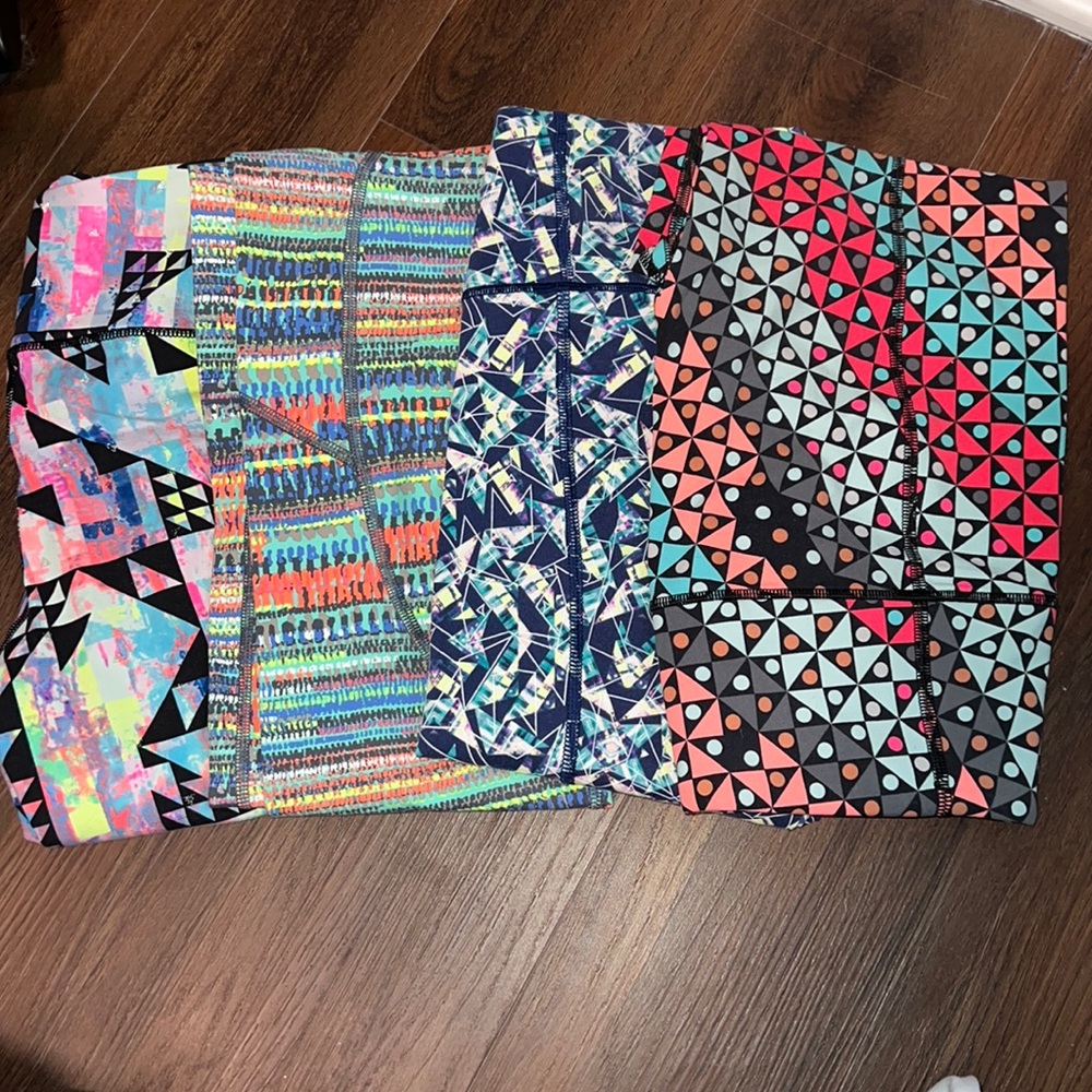 26 PAIR Victoria’s Secret sport leggings, tights, and shorts bundle